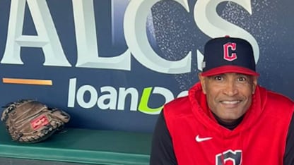 Conexiones fuera del hielo: Sandy Alomar Jr. y la globalidad del hockey