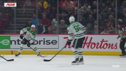 Le 100e but de Johnston dans la LNH