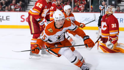 Sennecke earns first NHL hat trick