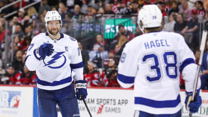 Två mål från Victor Hedman i Tampa Bay Lightnings målfest