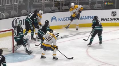 Forsberg marque de nouveau