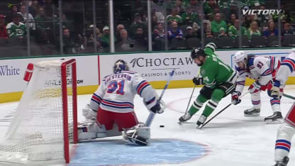 NYR@DAL: Benn scores goal against Igor Shesterkin