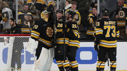 Moget spel från Boston Bruins Elias Lindholm i ny seger