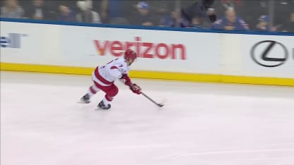 CAR@NYR: Roslovic scores PPG against Igor Shesterkin