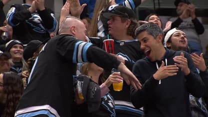 LAK@UTA: Crouse scores goal against Darcy Kuemper