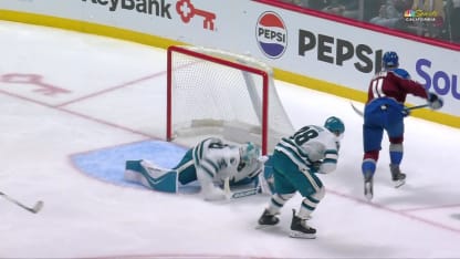 SJS@COL: Askarov with a great save against Brock Nelson