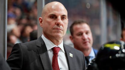 VAN_32_32_Tocchet_Main