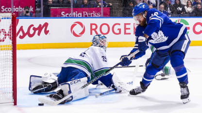 Tre poäng från Nylander i återkomsten