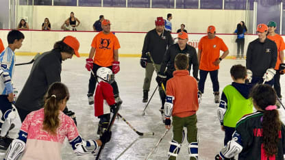 Ducks ayudan al crecimiento del hockey
