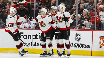 Stützle schlägt aus der Draisaitl-Position zu