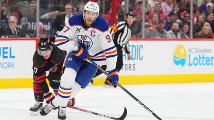 Edmonton vinnare igen – McDavid når 700 assist