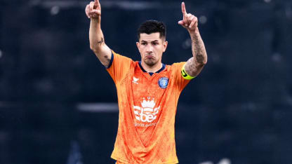 Conexiones fuera del hielo: El argentino Emmanuel Ledesma