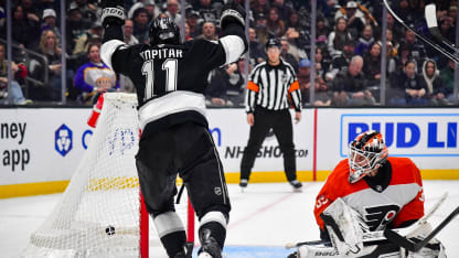 Kopitar's late goals seal Kings' win