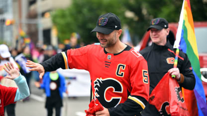 20190901_PRIDE_PARADE_FLA1033BH