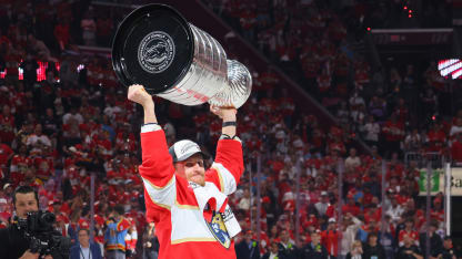 Nico Sturm ist zum zweiten Mal ein Stanley Cup Champion