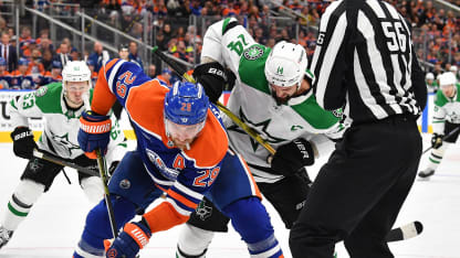 Playoff-Slapshots Leon Draisaitl lauert und Jake Oettinger lernt