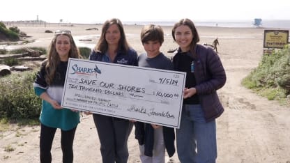 April-News-Article---Beach-Clean-up-Pic