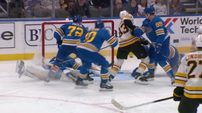 BOS@STL: Hofer denies Fraser Minten a goal