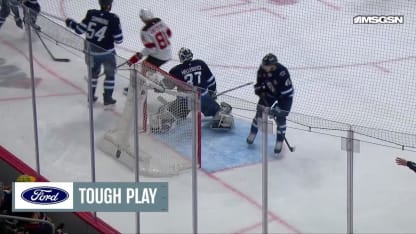 NJD@WPG: Glass scores goal against Connor Hellebuyck