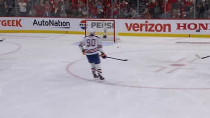 Reinhart complète son tour du chapeau