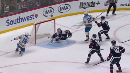 STL@COL: Thomas buries the puck for a hat trick