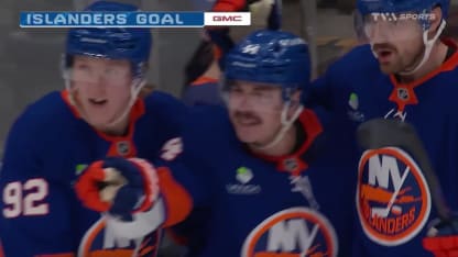 Barzal prépare le but de Pageau