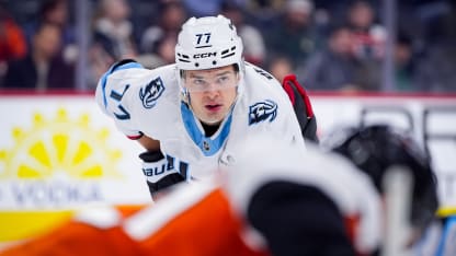 Mammoth feiern wichtigen Sieg in Peterkas 300. NHL-Spiel