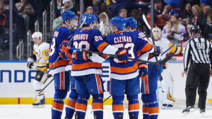 Cizikas tip-in extends the Islanders lead