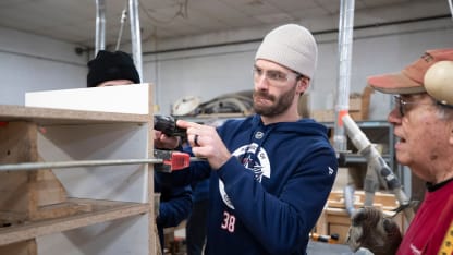 JennerGivesBack_Photo3