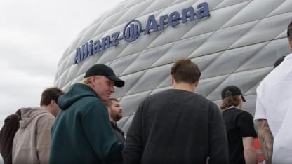 Sabres tour Allianz Arena