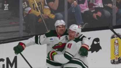 Hartman met la table pour Foligno