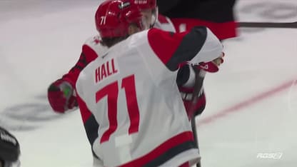 Un 300e en carrière pour Hall