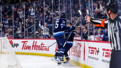 Scheifele rétablit l'avance