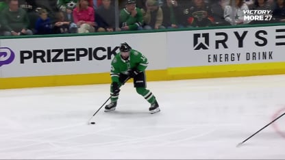 Bäck redirige le tir de Blackwell