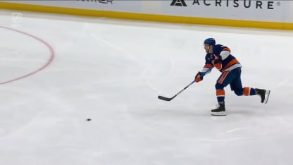 Barzal décoche un laser tôt en 1re période