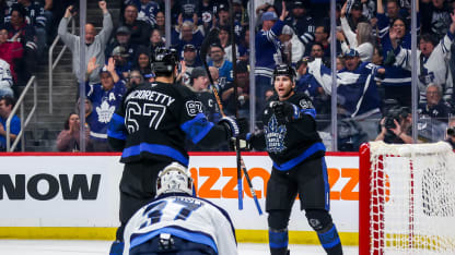 Tavares y Pacioretty llevaron a los Maple Leafs a frenar en seco invicto de Winnipeg