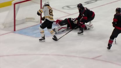 Kochetkov résiste à Pastrnak!