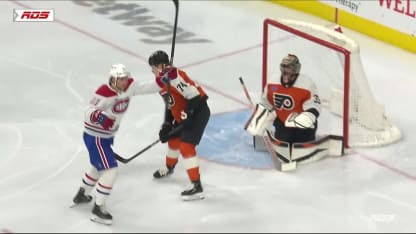 Monahan redirige le tir de Barron