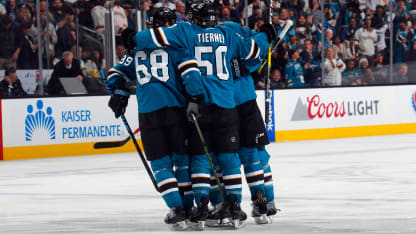 sharks-team-celebrate