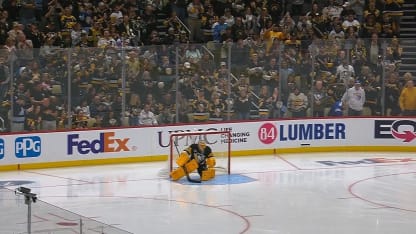 Fleury gets standing ovation in return to the Penguins