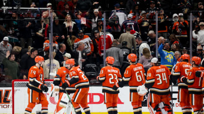 Tras ser apaleados, los Ducks se reponen y vencen a los Blue Jackets