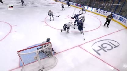 Kucherov complète un bel échange