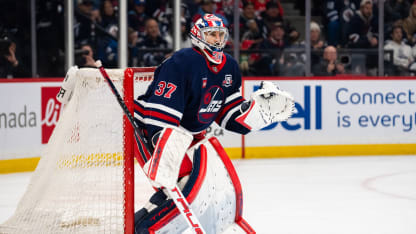 Winnipeg Jets vinnare i Connor Hellebuycks comeback