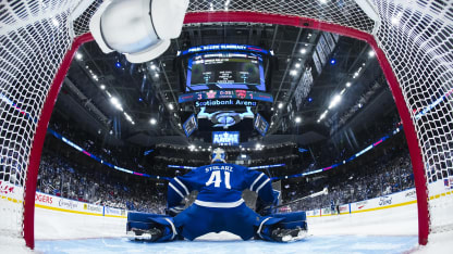 Fem heta puckar: Jets, Stars går in i andra rundan