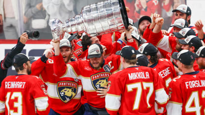 Barkov jako první evropský kapitán se dvěma Stanley Cupy