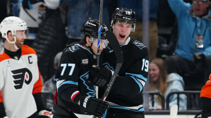 Peterka's persistent goal