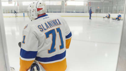 Islanders Support Sled Hockey Team