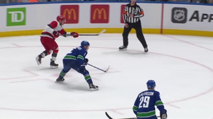 CAR@VAN: Ehlers scores goal against Nikita Tolopilo