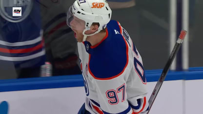 McDavid&#x27;s incredible opening goal