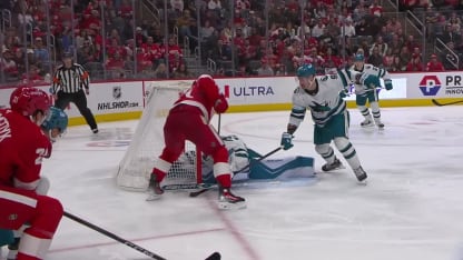 Larkin donne l'avance aux Red Wings